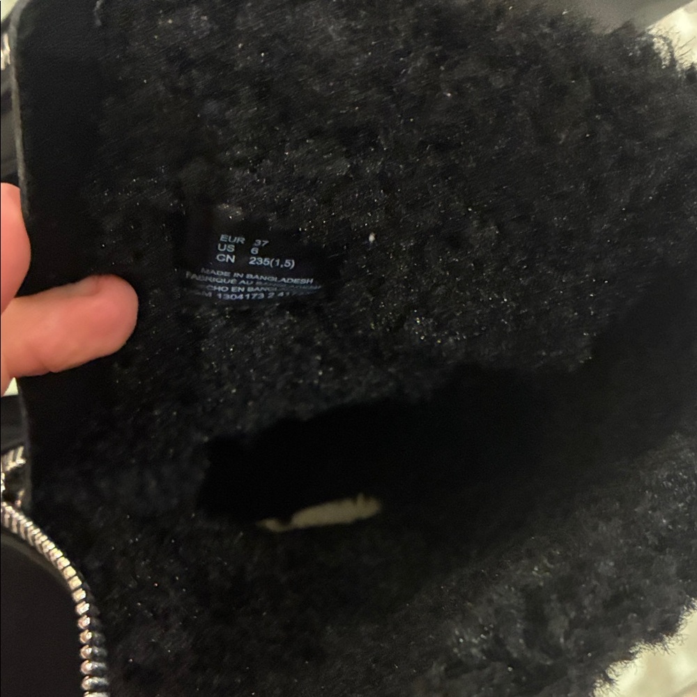 H and m Black chunky Women's Boots - Picture 5 of 8
